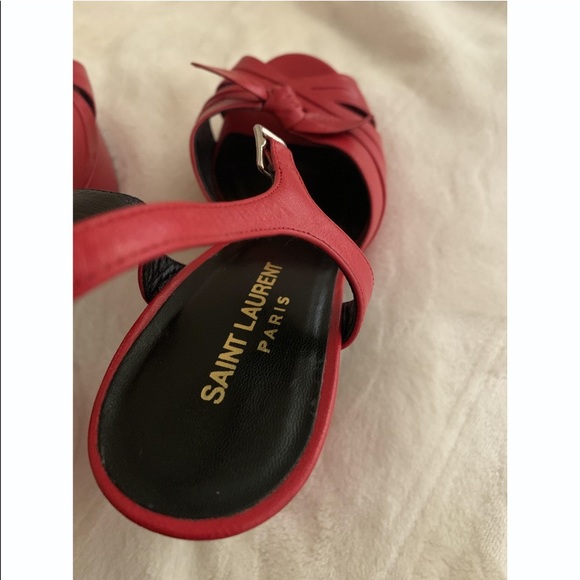 Red sandals - Picture 6 of 7